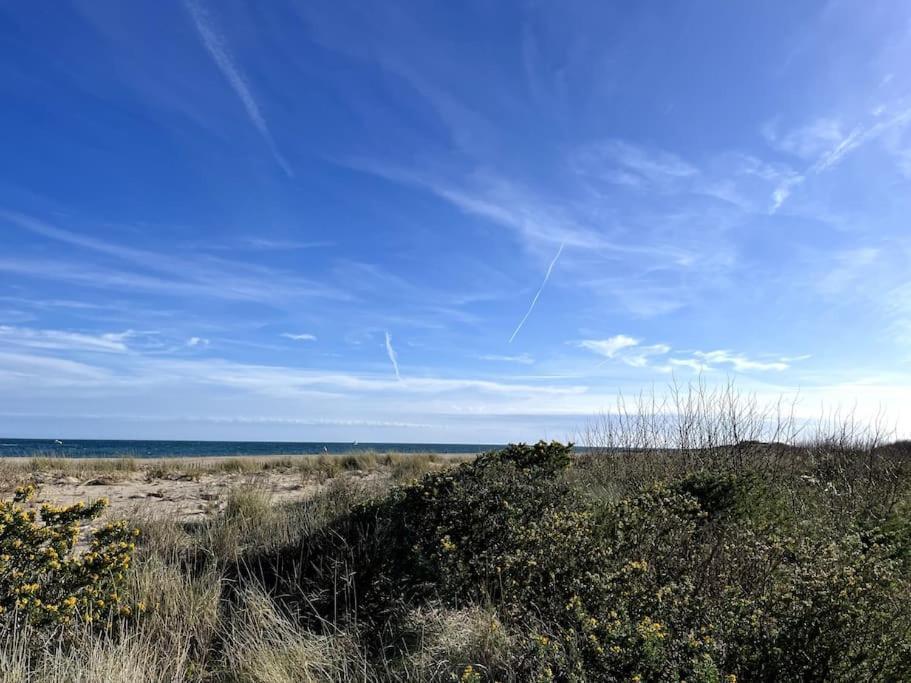 St-Pierre-La-Mer, Bel Appartement A Dans Residence Avec Piscine Et Tennis Entre 5 Et 10 Min De La Plage Fleury  Esterno foto