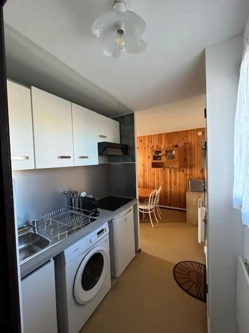 St-Pierre-La-Mer, Bel Appartement A Dans Residence Avec Piscine Et Tennis Entre 5 Et 10 Min De La Plage Fleury  Esterno foto