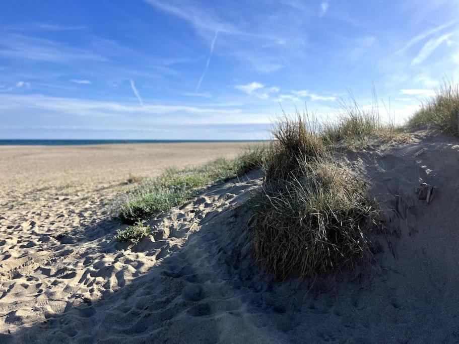 St-Pierre-La-Mer, Bel Appartement A Dans Residence Avec Piscine Et Tennis Entre 5 Et 10 Min De La Plage Fleury  Esterno foto